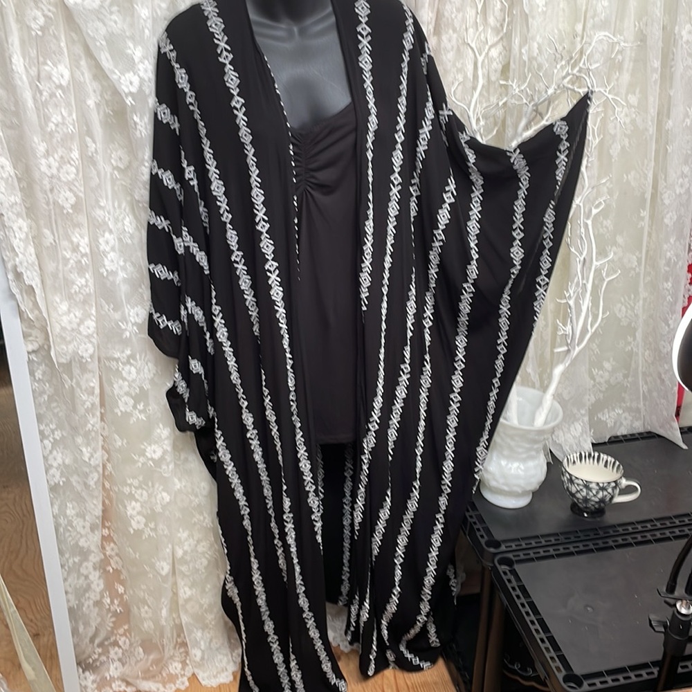 I made this Amazing Kimono!!! Deep Black Gauze with White ikat Embroidery Kaftan